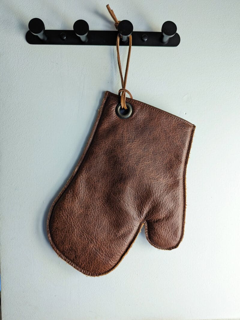 leather oven glove